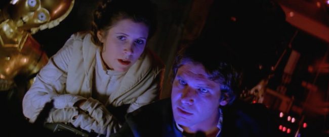 el-imperio-contraataca-star-wars-the-empire-strikes-back-episodio-5-35-persecucion-imperial-han-solo-y-leia-halcon-milenario-oculto-en-star-destroyer-escape-del-campo-de-asteroides